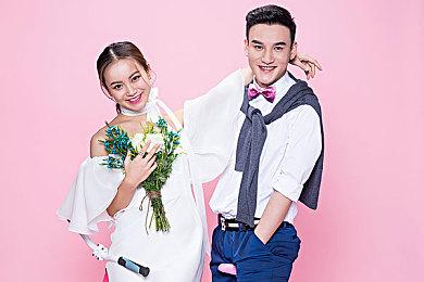 第一人称节奏射击新作《重金属：地狱歌手》预告片